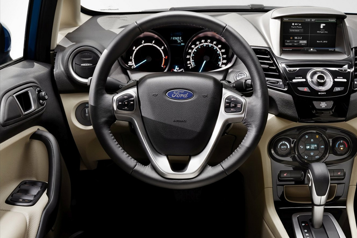 Ford Fiesta Sedan 2015
