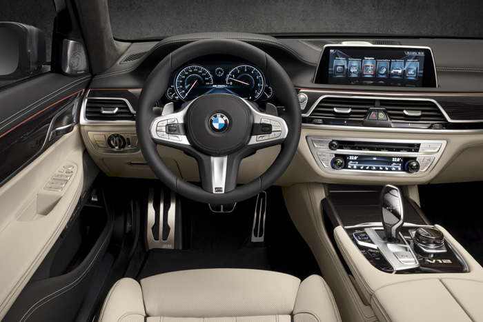 BMW M760Li xDrive