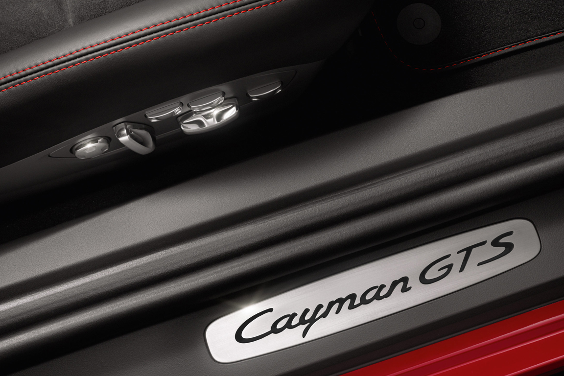 Porsche Cayman GTS 