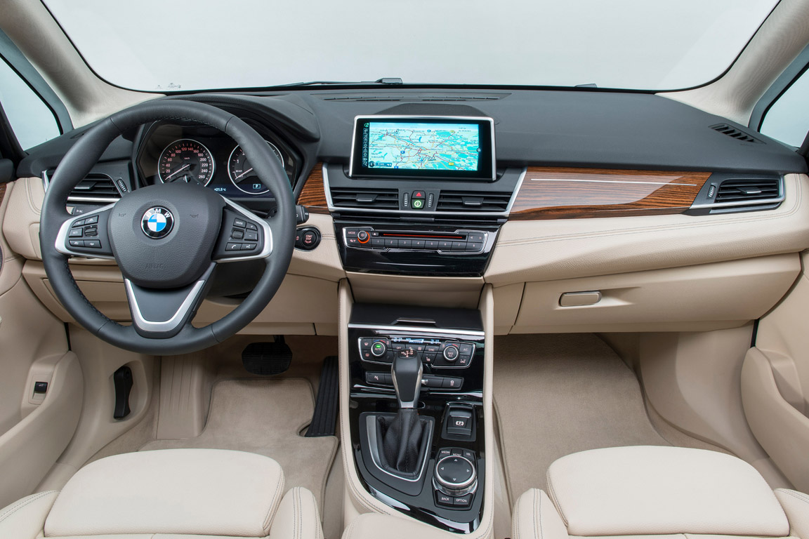 BMW 2 series Active Tourer 2015
