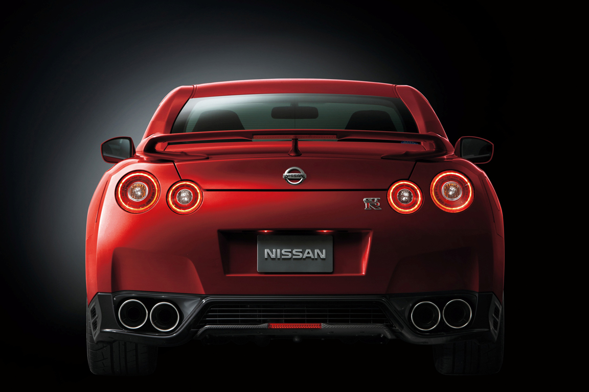 Nissan GT-R (2014)