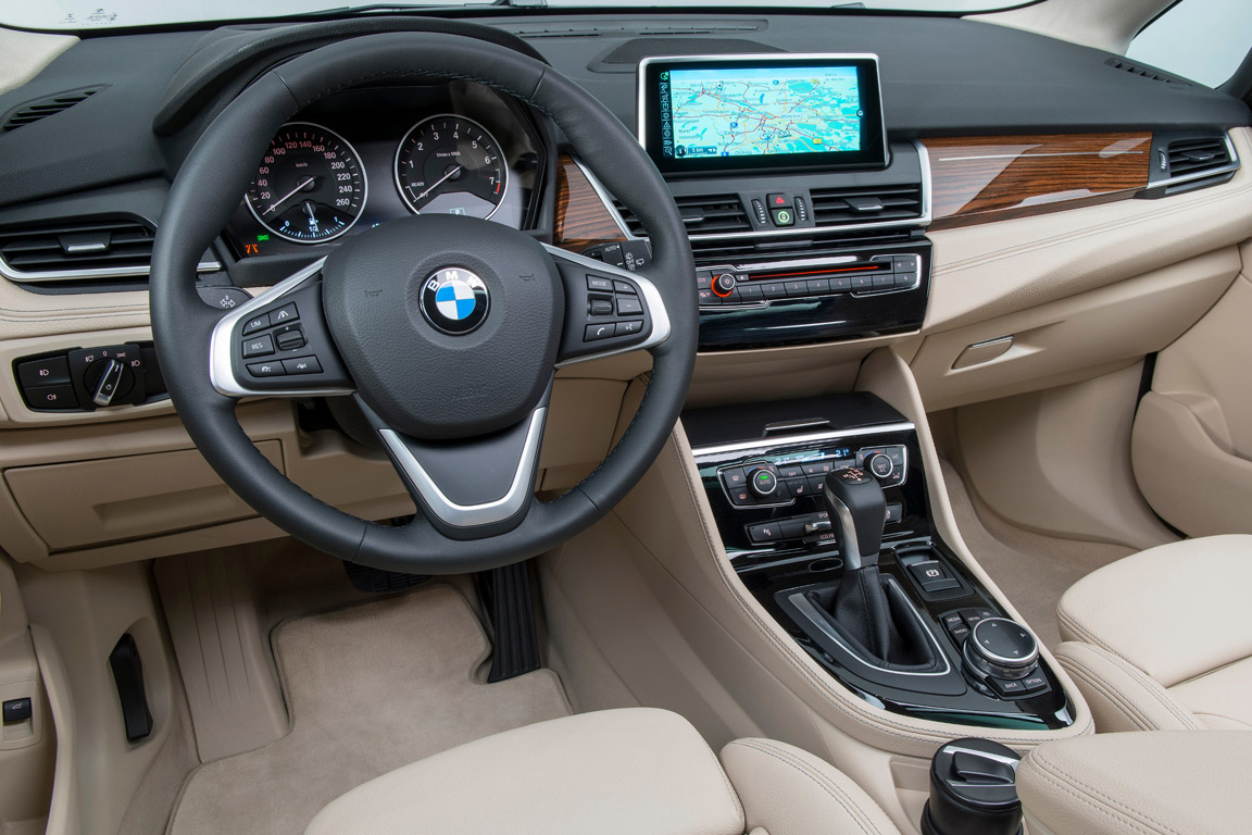 BMW 2 series Active Tourer 2015
