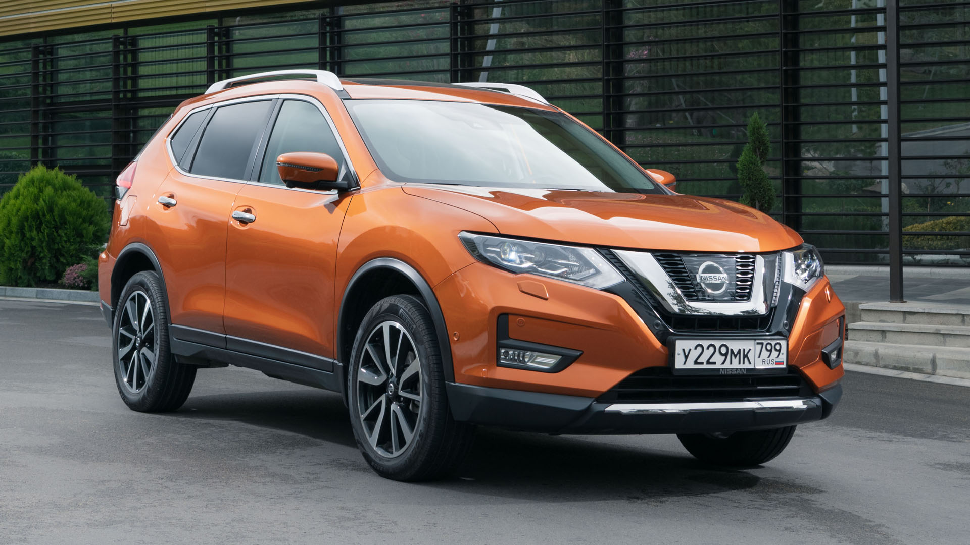 Обновленный Nissan X-Trail